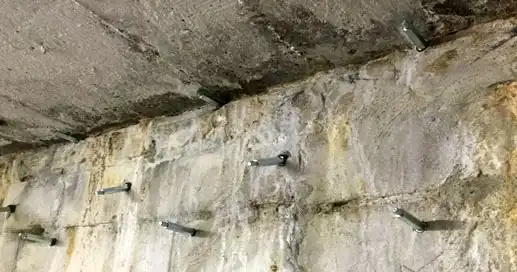 Entstehung von Salzausblühungen