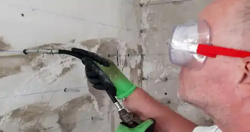 Bekämpfung von Salzausblühungen